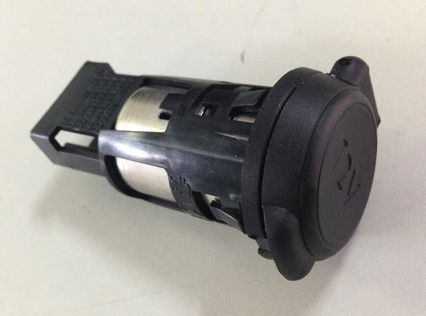 Citroen C-Elyse 12 Volt Giriş Soketi Komple Orijinal