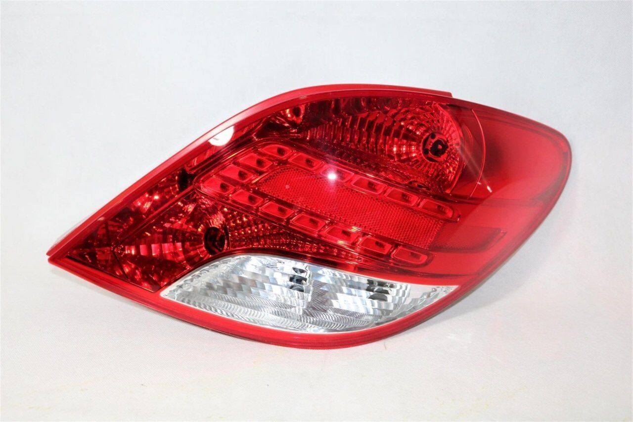 Peugeot 207 2010-2012 Sağ Arka Stop Lambası Duylu Orijinal