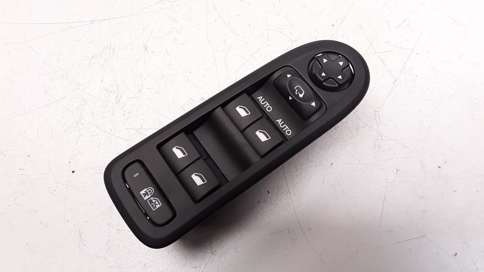 Citroen C3 2009-2015 Sol Ön Cam Açma Düğmesi Orijinal