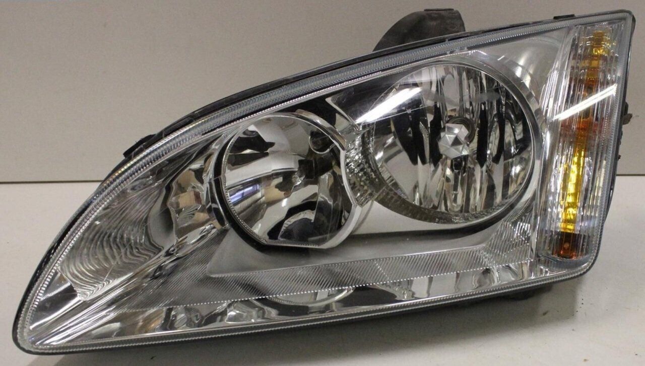 Ford Focus 2004-2008 Ön Sol Far Beyaz Zemin